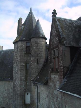 vue sur la fenêtre de la cour intérieure